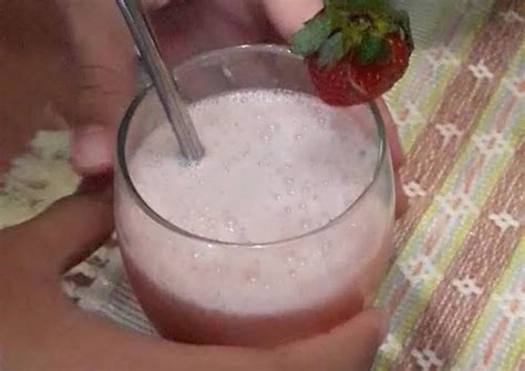 Resep Jus Buah Stroberi Yakult Oleh Diyi Cookpad