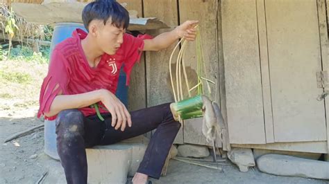 Make Bamboo To Make A Squirrel Trap Youtube