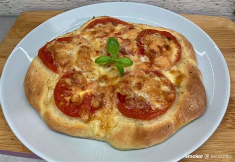 Mini Pizza Z Pomidorami