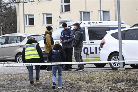 Un Niño De Doce Años Mata A Tiros A Un Compañero Y Hiere A Otros Dos En