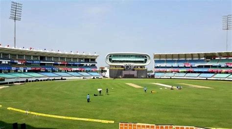 Saurashtra Cricket Association Stadium Rajkot pitch report: Rajkot ...