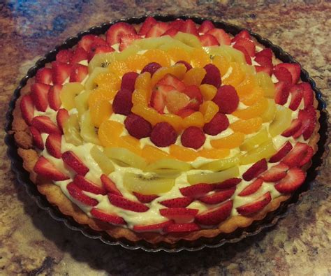 Fresh Fruit Tart With Almond Graham Crust | Fruit tart, Fresh fruit tart, Baking project