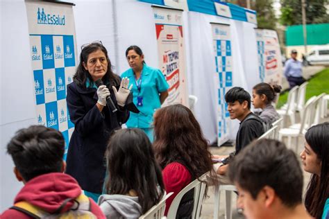 EsSalud Perú on Twitter EsSalud lideró campaña por el Día Nacional