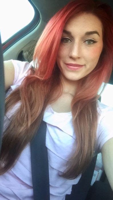 Hot Car Selfies 38 Pics