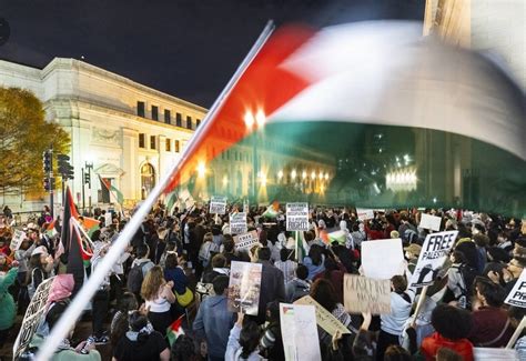 Manifestations Dans Les Villes Et Capitales Internationales Pour