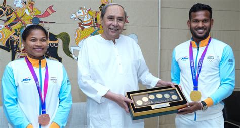 Asian Games Odisha Winners Naveen Felicitates Amit Grace The Samikhsya