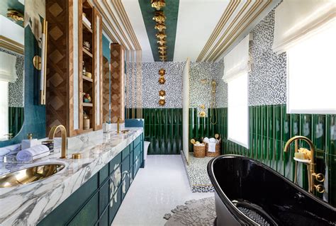 43 Incredible Bathroom Tile Ideas to Inspire Your Next Remodel | Architectural Digest