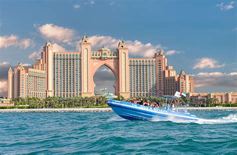 Boat ride in Dubai of 90 min | Book Sightseeing Boat Ride @ 32% OFF