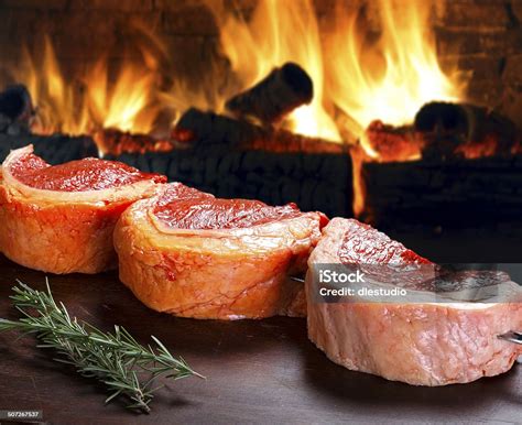 Foto De Picanha Tradicional Churrasco Brasileiro E Mais Fotos De Stock