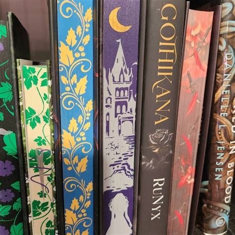 A Court Of Thorns And Roses Sprayed Edges Book Set Sarah J Mass Acotar Series Stenciled Edges