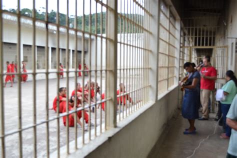 Integrantes da Pastoral Carcerária do Município de Caratinga visitaram