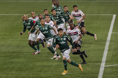 Veja cinco bares onde assistir à final do Campeonato Paulista neste