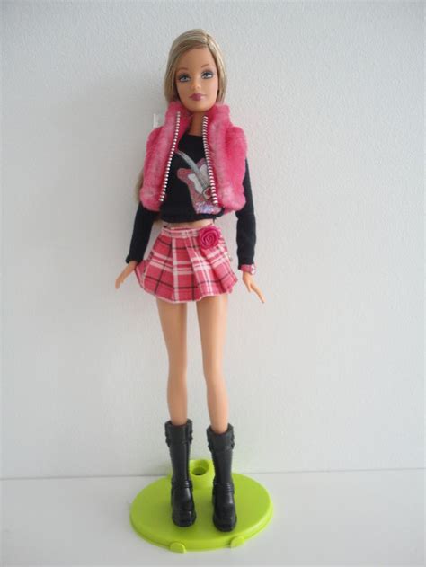 Barbie Fashion Fever Barbie BD2004 #H7472 | Barbie