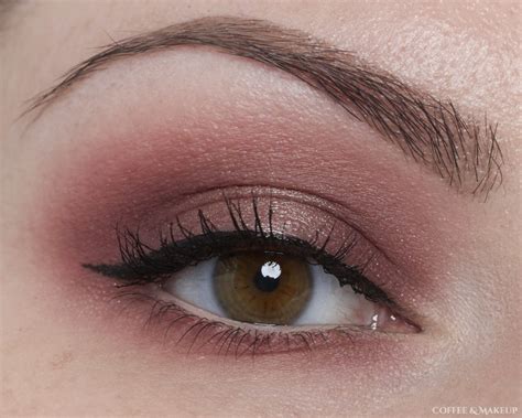 Eotd Burgundy Eyeshadow Look Coffee And Makeup