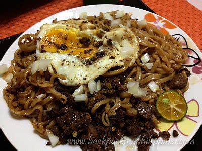 Backpacking Philippines: Tuguegarao: Pancit Batil Patong/Patung's Unique Recipe