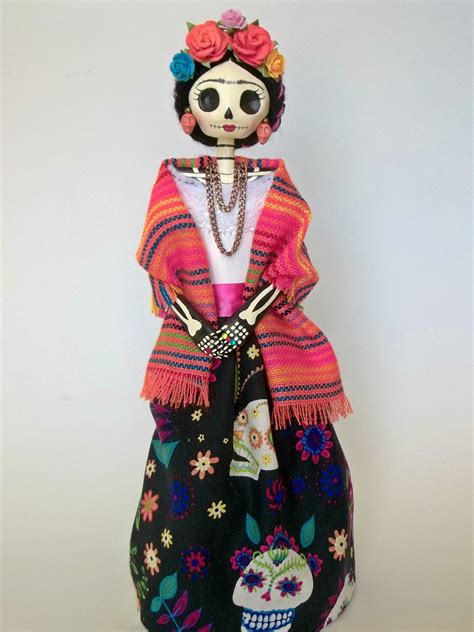 Frida Kahlo De Catrina Mendekar