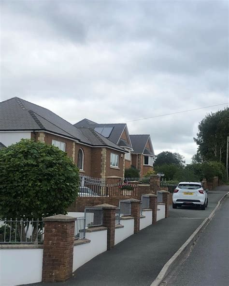 Houses On Morris Row Adpar Eirian Evans Cc By Sa 2 0 Geograph