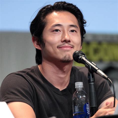 Steven Yeun Net Worth (2021), Height, Age, Bio and Facts