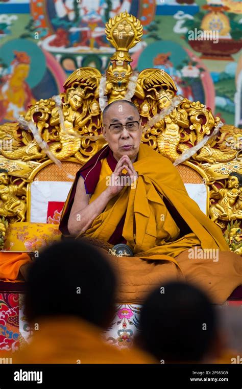 India Bodhgaya Scenes At The Mahabodhi Temple With The Dalai Lama