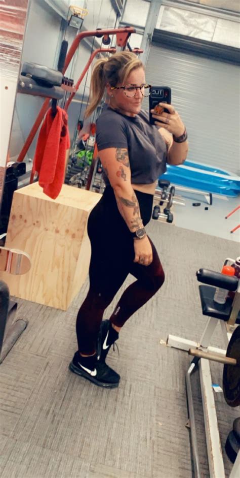 Home Gym Shameless Selfies 😌 Hope You Enjoy Scrolller