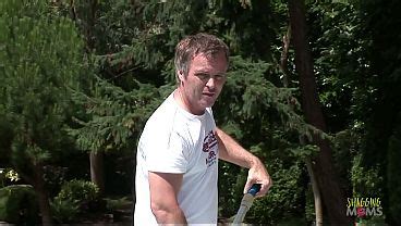 Hot Milf Swimming Pool Search XNXX