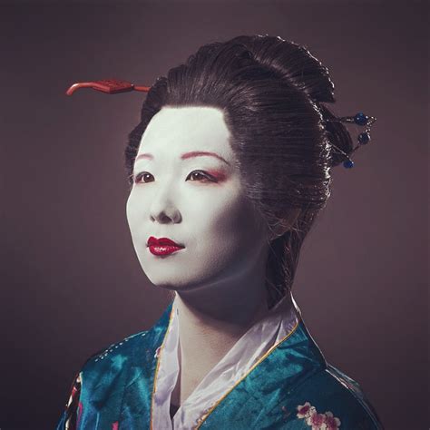 8 Geisha Makeup Looks To Try If You Like Japanese Theme