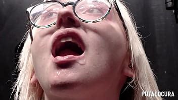 PutaLocura Friki Rubita Emejota Tragando Lefa Y Pollas En Morboso GloryHole XVIDEOS