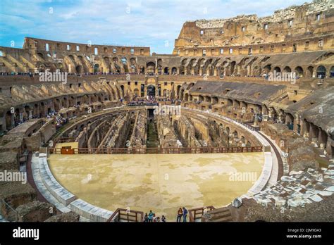 The Colosseum Structure Hi Res Stock Photography And Images Alamy