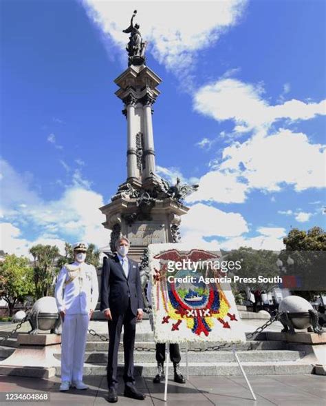 Ecuador Coat Of Arms Photos and Premium High Res Pictures - Getty Images