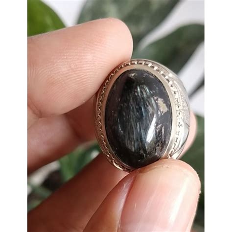 Jual BATU BULU MERAK HITAM LANGKA Shopee Indonesia