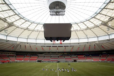 Nine Canadian stadiums shortlisted in North American World Cup bid ...