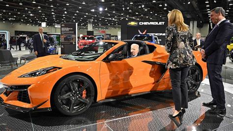 Biden touts electric vehicle investments at Detroit auto show – News ...