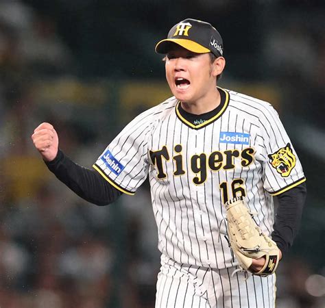 ＜神・d＞7回、京田を空振り三振に取り、ガッツポーズする西勇（撮影・岸 良祐） ― スポニチ Sponichi Annex 野球