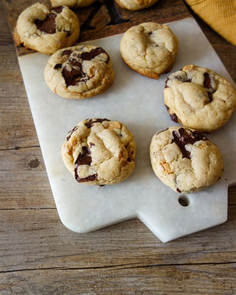 Cookies Crousti Fondants Une Recette Facile Au Chocolat Noir Et Dulcey