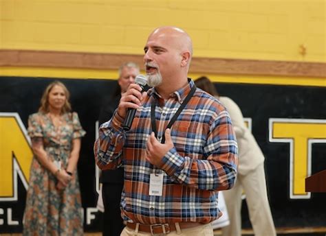 Popular N.J. high school teacher becomes finalist for National Teacher of the Year - nj.com