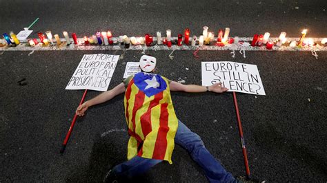 Spain threatens to remove Catalan autonomy over independence | World ...