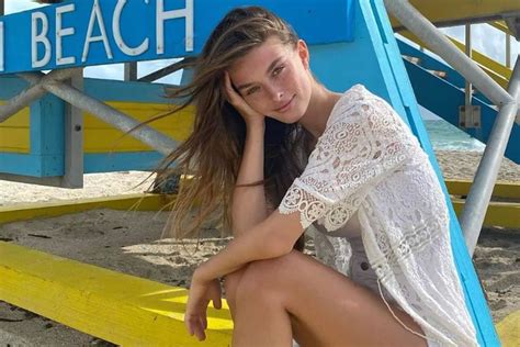 Qui N Es Eden Polani La Modelo Que Ha Sido Fotografiada Con Leonardo