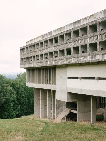 Le Corbusier Couvent Sainte Marie De La Tourette Eveux Sur L