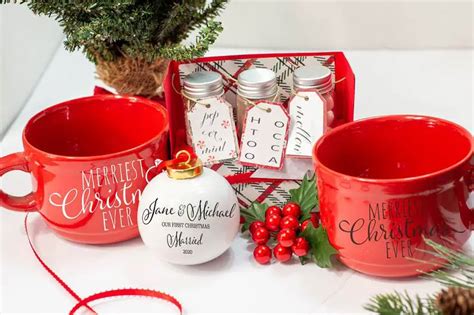 10 Awesome Christmas Gift Basket Ideas for Couples - its-obvious