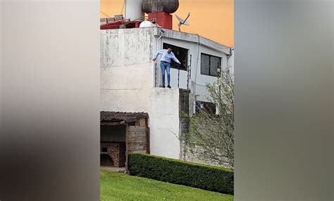 Queman Casa De Alcalde De Zacualtip N Sali Huyendo De Manifestantes