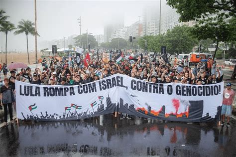 Marcha dos povos em defesa da Palestina reúne milhares de manifestantes