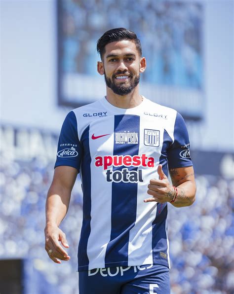 Alianza Lima Andr S Andrade Elogia A Christian Cueva Es Un Gran