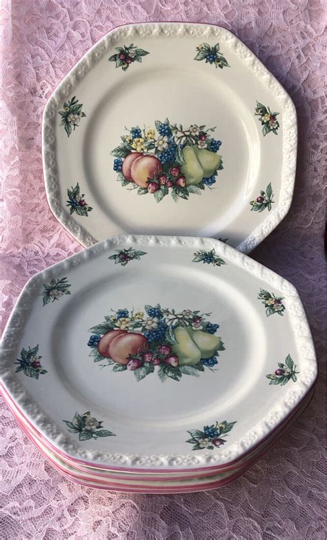 Set Avon Sweet Country Harvest Wide Ortagonal Dinner Plates