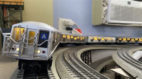 MTH Subway MTA 4 Car R40 Slant A Express Train Action YouTube