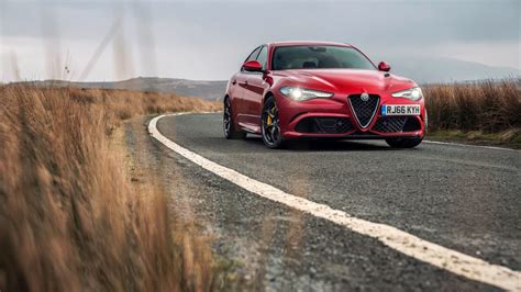 Fond D écran Alfa Romeo Giulia Wallpapers Lovers