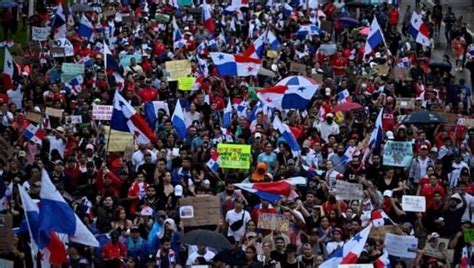 Panameños no ceden con las protestas contra el contrato minero