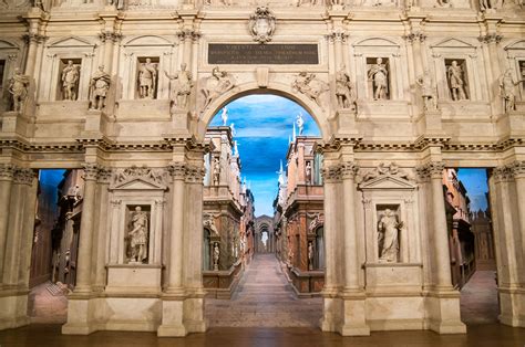 Teatro Rinascimento Milanoguida Visite Guidate A Mostre E Musei Con