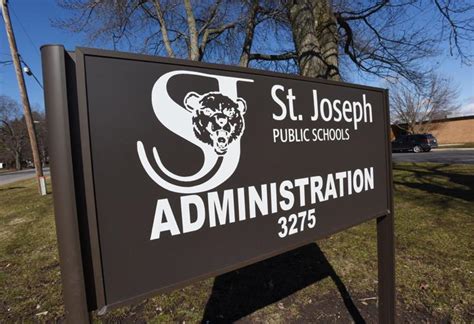 St. Joseph Public Schools ranked 11th best in state by website | St Joseph | heraldpalladium.com