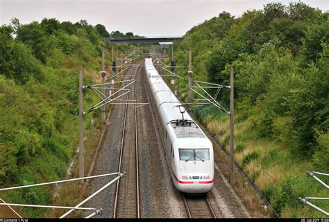 Nachschuss Auf Einen 401 Als ICE 597 Linie 11 Von Berlin Hbf Tief