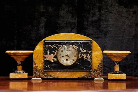 Мраморные каминные часы